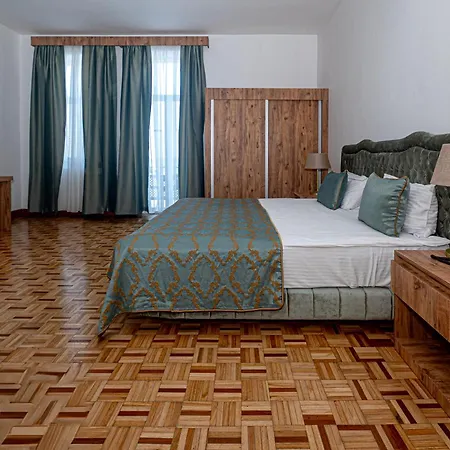 Dome & Casino At Kyrenia 酒店