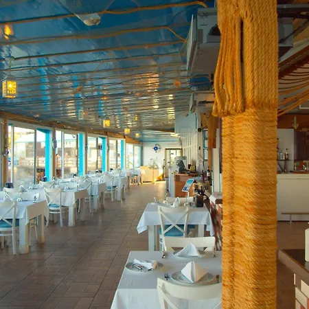 فندق Dome & Casino At Kyrenia