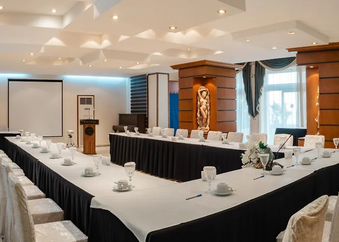 Dome & Casino At Kyrenia ホテル キレニア