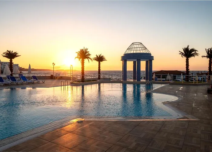 Dome & Casino At Kyrenia 4* キレニア