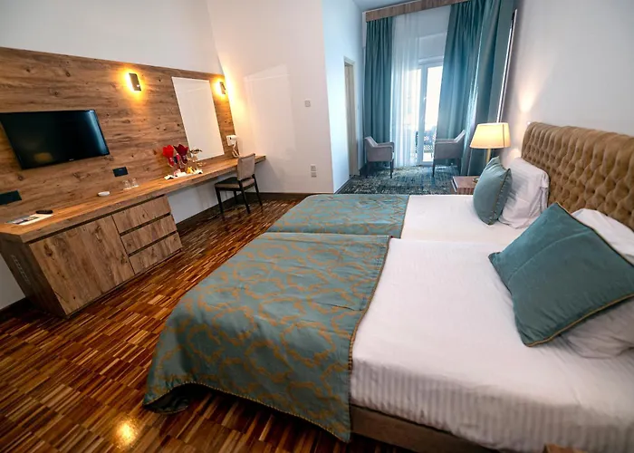 Dome & Casino At Kyrenia ホテル 4*