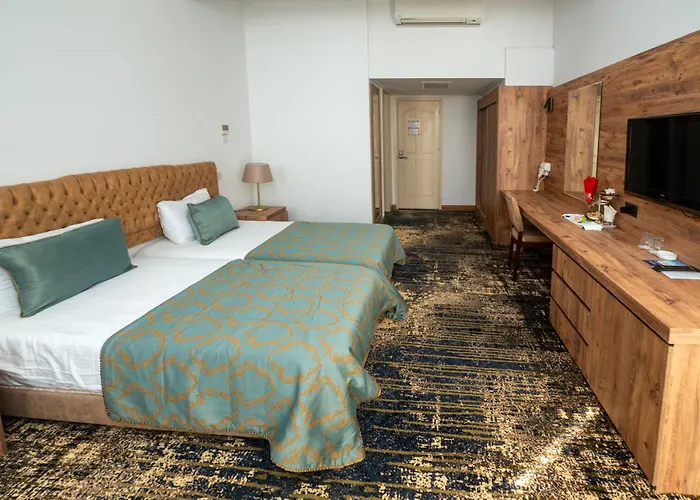 Dome & Casino At Kyrenia ホテル キレニア